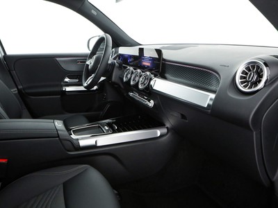 Mercedes EQB - foto 10