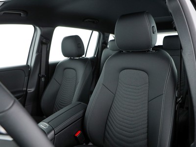 Mercedes EQB - foto 13