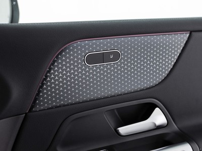 Mercedes EQB - foto 17