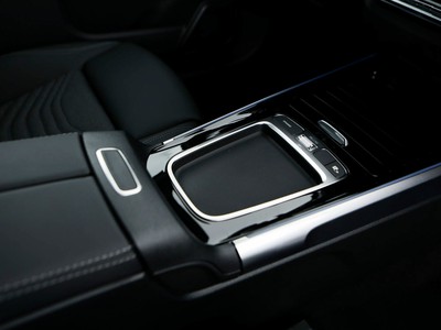 Mercedes EQB - foto 18