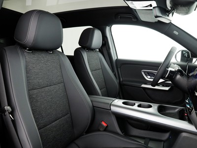 Mercedes GLB - foto 10