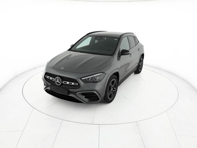 Mercedes GLA 180 amg line extra auto