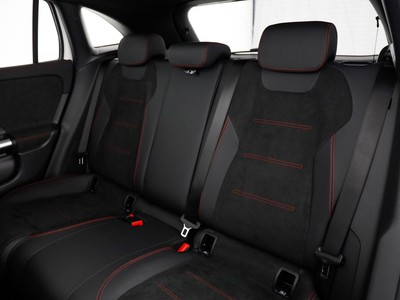 Mercedes GLA - foto 14