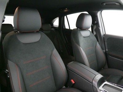 Mercedes GLA - foto 12