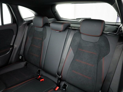 Mercedes GLA - foto 11