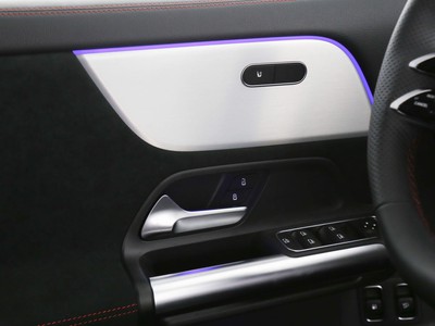 Mercedes GLA - foto 17