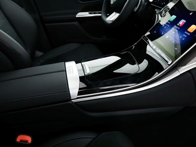 Mercedes GLC - foto 18