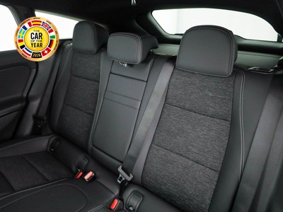 Mercedes CLA Shooting Brake - foto 14