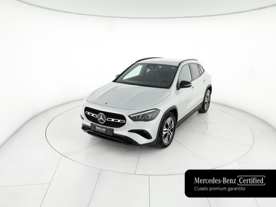 Mercedes GLA 180 d progressive advanced plus auto
