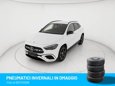 Mercedes GLA 180 amg line extra auto